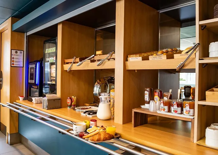 B&B HOTEL Saint-Etienne Monthieu